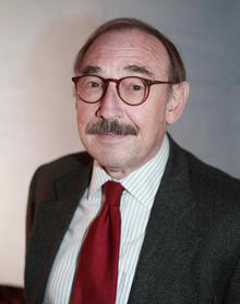 Dr. Roland Urban